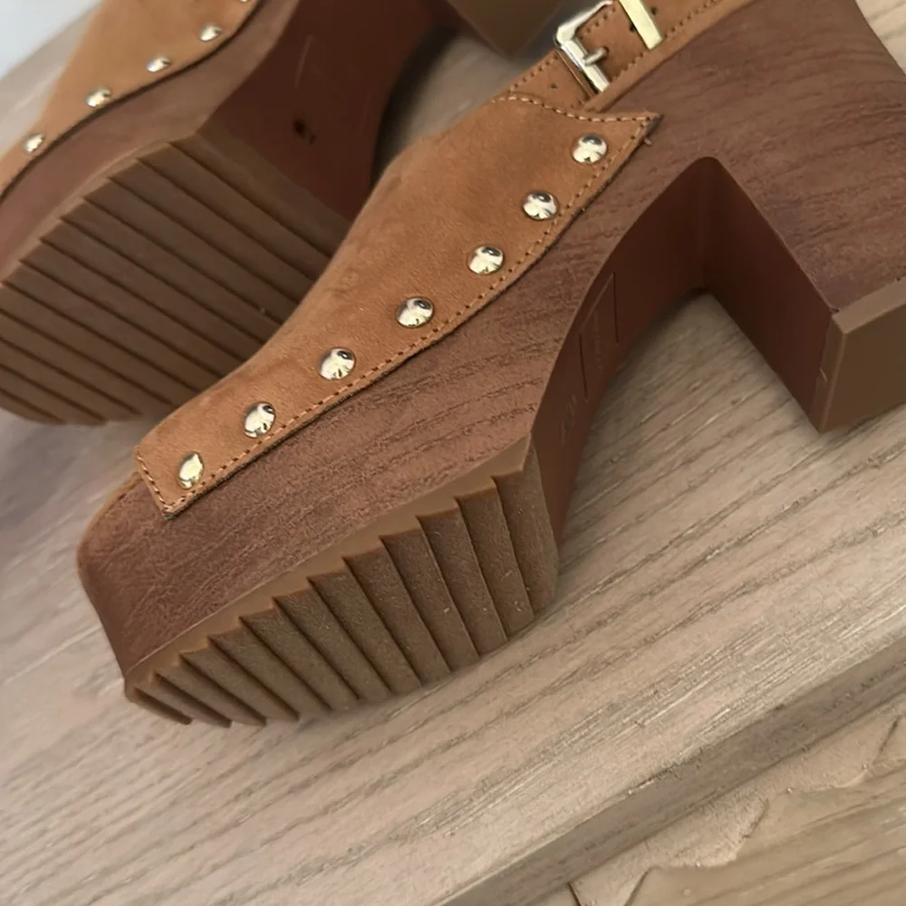 Wonderly - Sandals/Clogs - NWOT - Picture 7 of 12